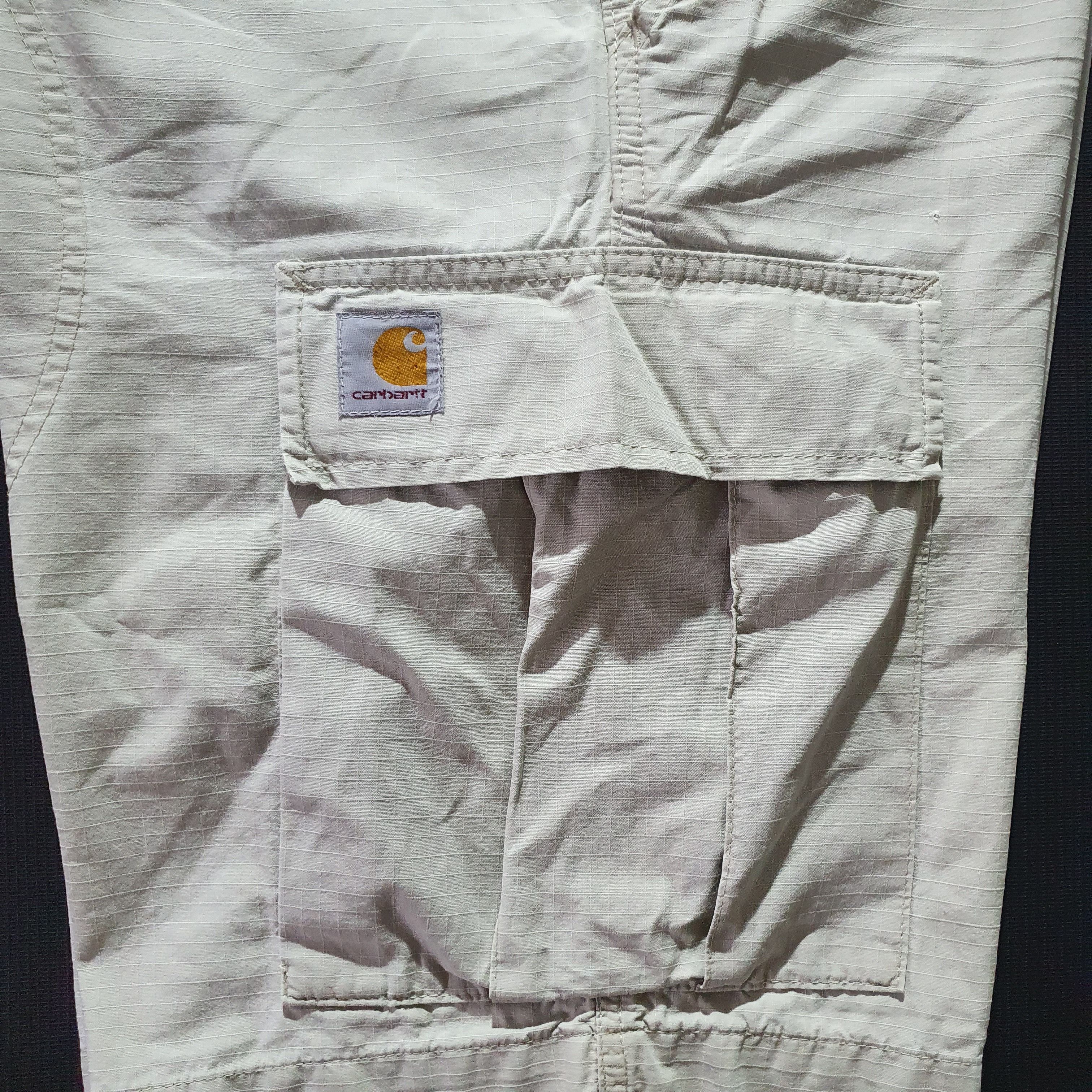 Carhartt × Carhartt Wip × Vintage Vintage Carhartt Bermuda Cargo Shorts Size US 32 / EU 48 - 9 Thumbnail
