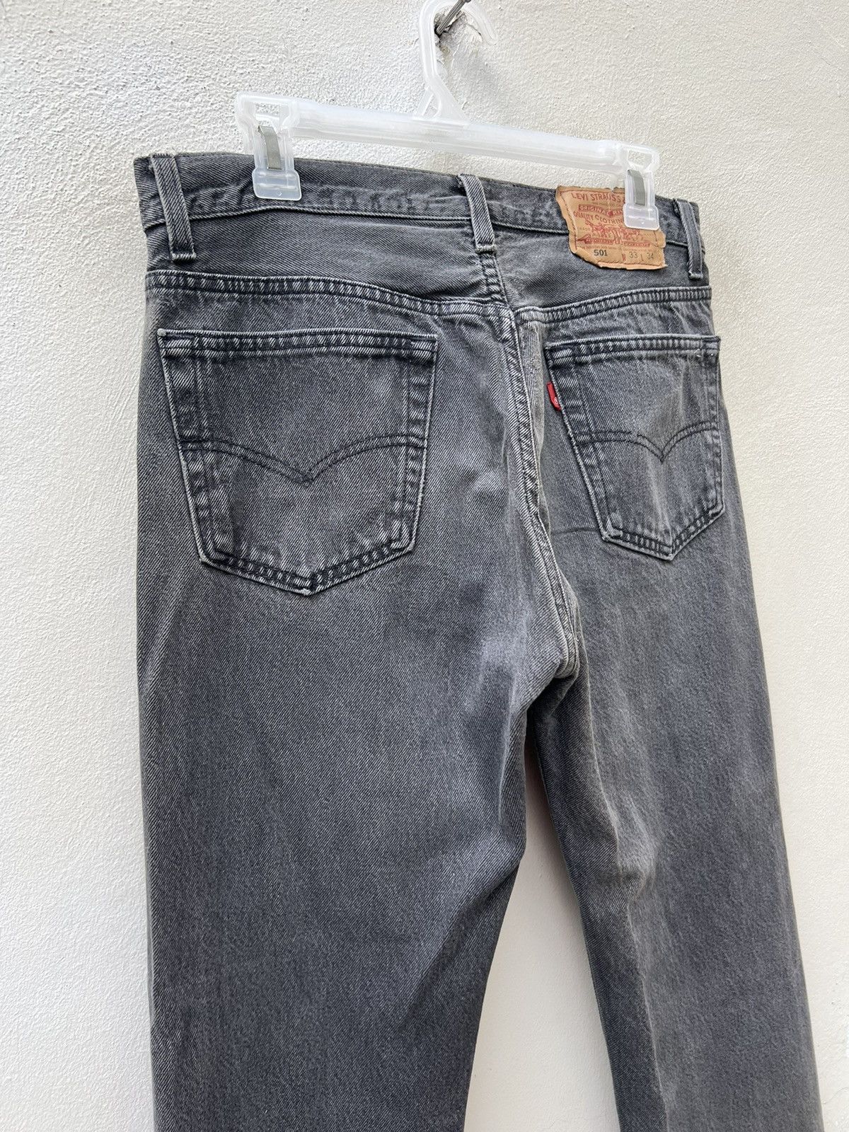 Levi's Vintage 1995 Levi’s 501 USA Fade Super Black Denim Jeans Size US 32 / EU 48 - 14 Thumbnail