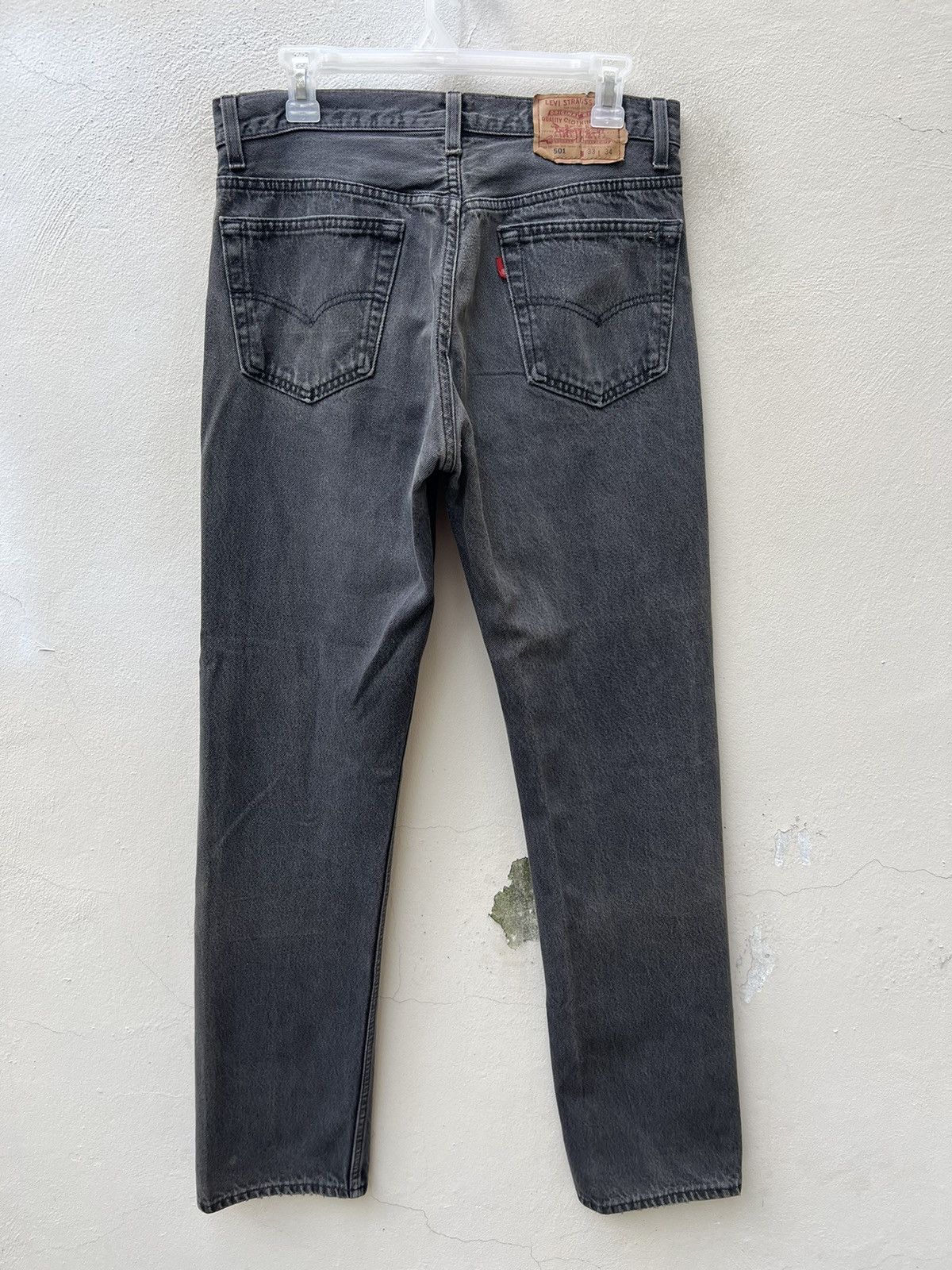 Levi's Vintage 1995 Levi’s 501 USA Fade Super Black Denim Jeans Size US 32 / EU 48 - 13 Thumbnail