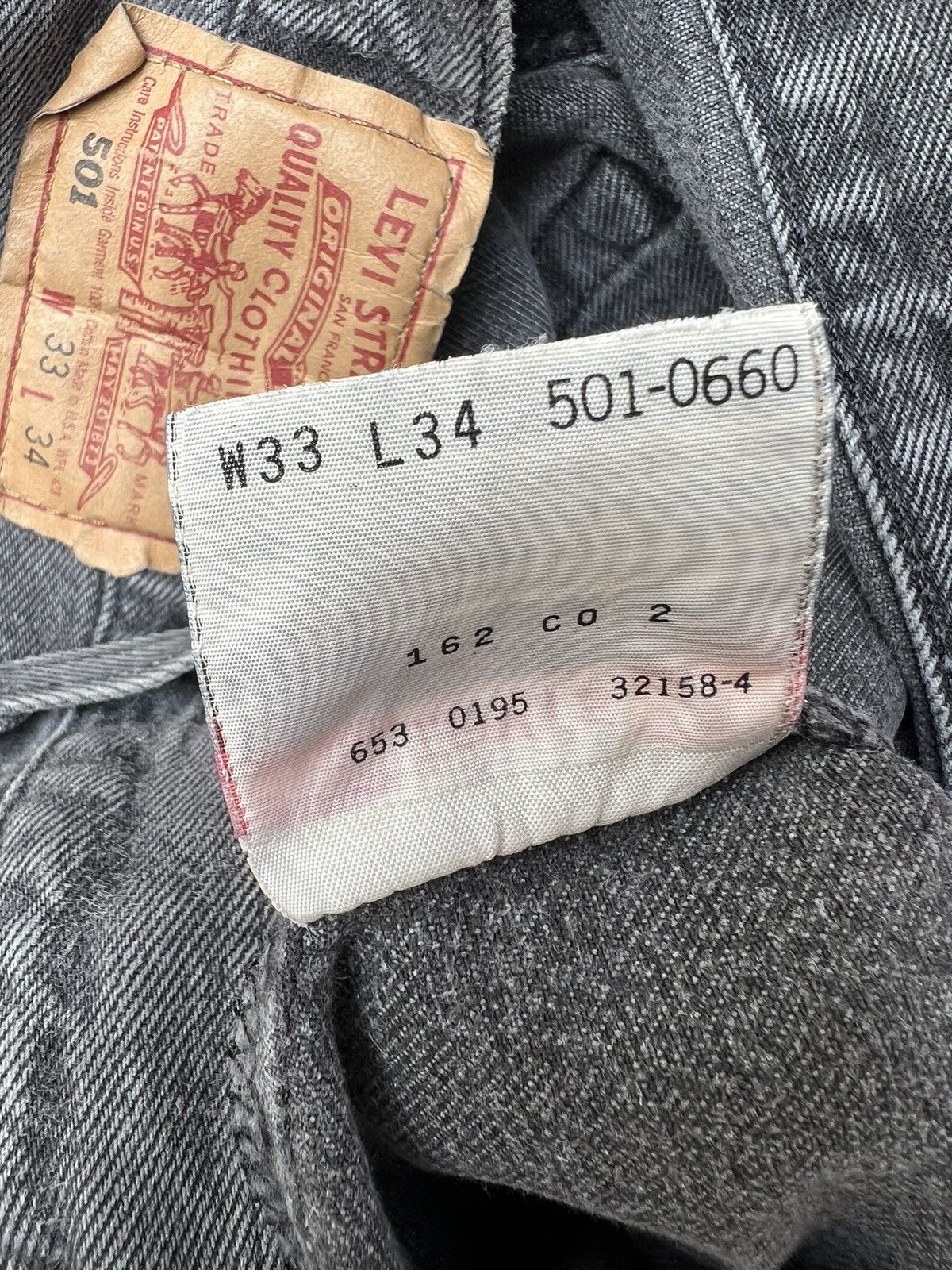 Levi's Vintage 1995 Levi’s 501 USA Fade Super Black Denim Jeans Size US 32 / EU 48 - 20 Thumbnail