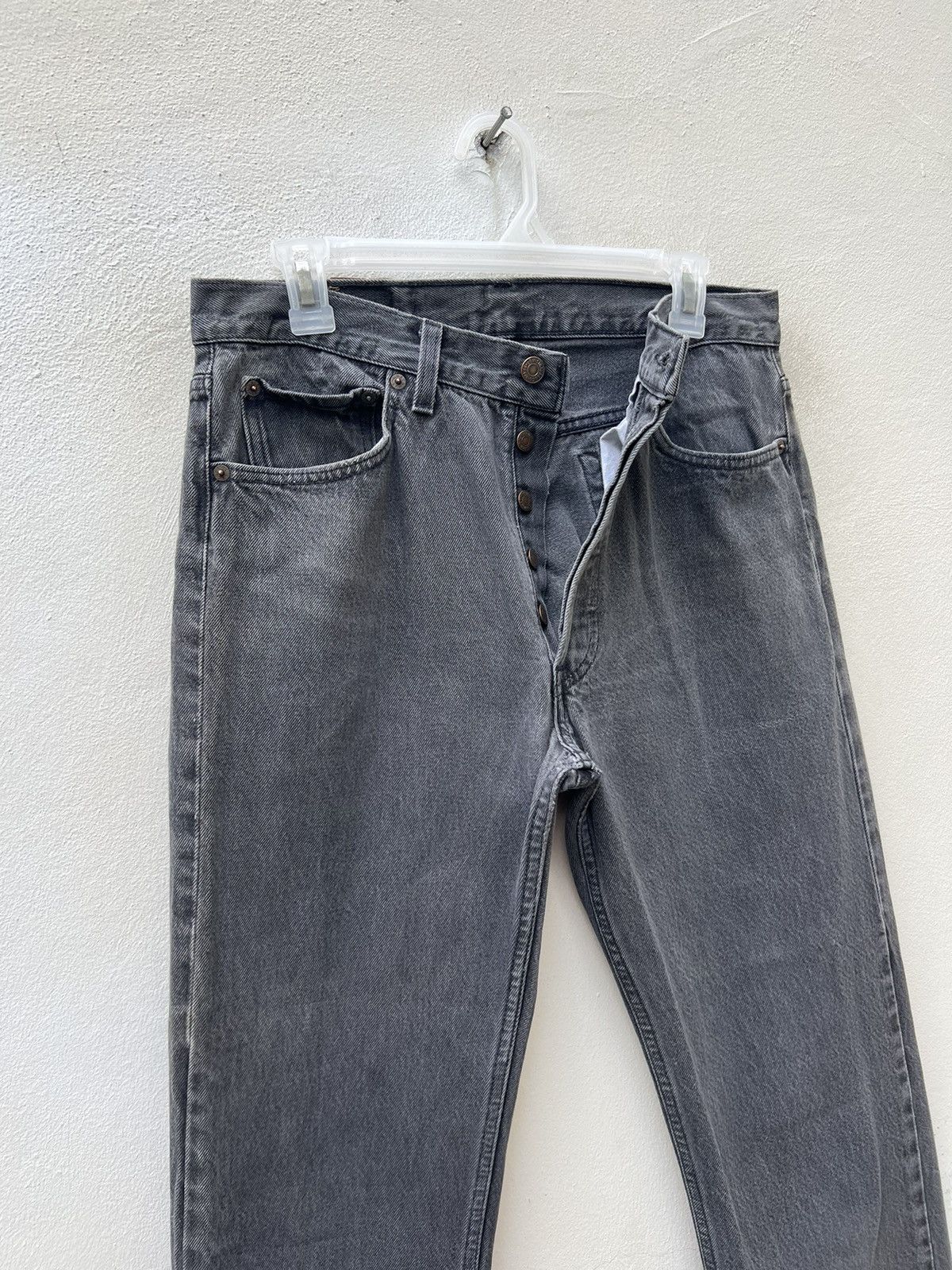 Levi's Vintage 1995 Levi’s 501 USA Fade Super Black Denim Jeans Size US 32 / EU 48 - 7 Thumbnail