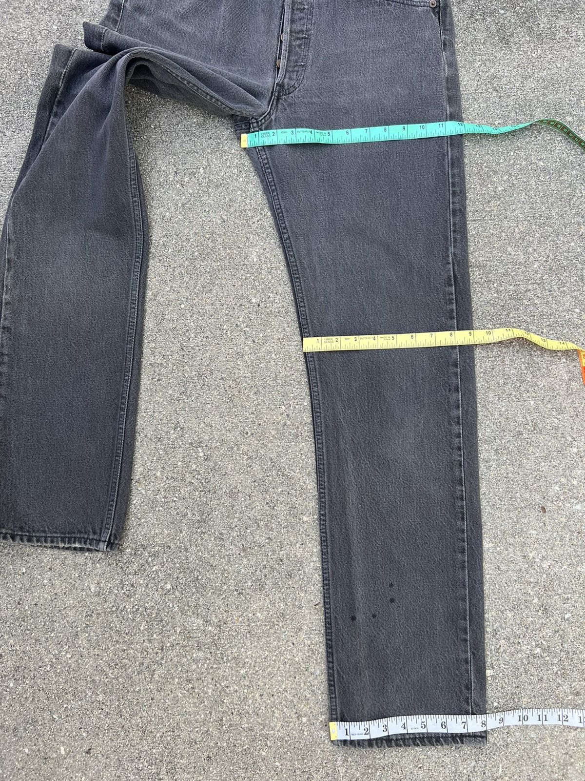 Levi's Vintage 1995 Levi’s 501 USA Fade Super Black Denim Jeans Size US 32 / EU 48 - 3 Thumbnail