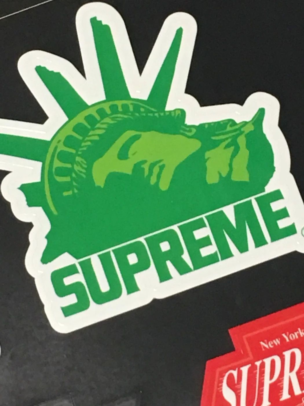 Supreme SUPREME STICKER SET SMART MAGAZINE 2007 BOX LOGO Sheet Size ONE SIZE - 4 Thumbnail
