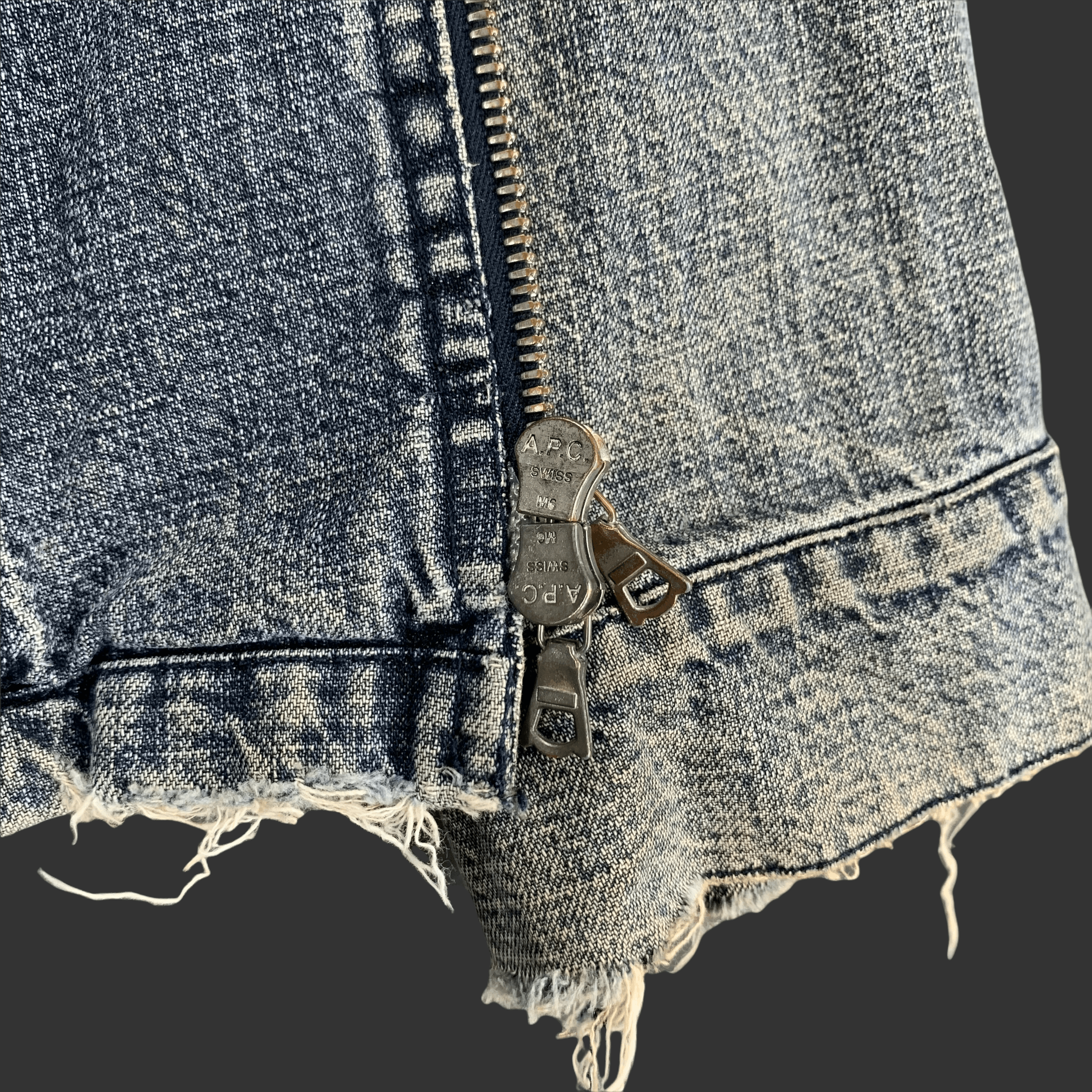 A.P.C. APC TRASHED DISTRESS WASHED DENIM JACKET #3222-62 Size US M / EU 48-50 / 2 - 11 Thumbnail
