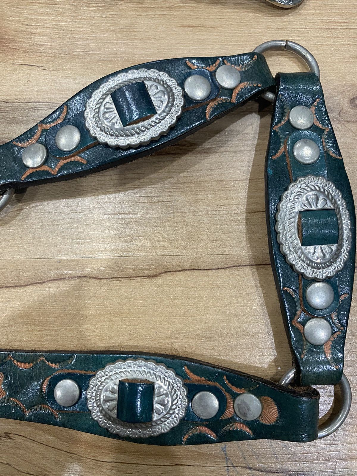 Cowboy Equipment × Genuine Leather × Vintage Vintage green Guinean leather western concho belt Size ONE SIZE - 2 Thumbnail