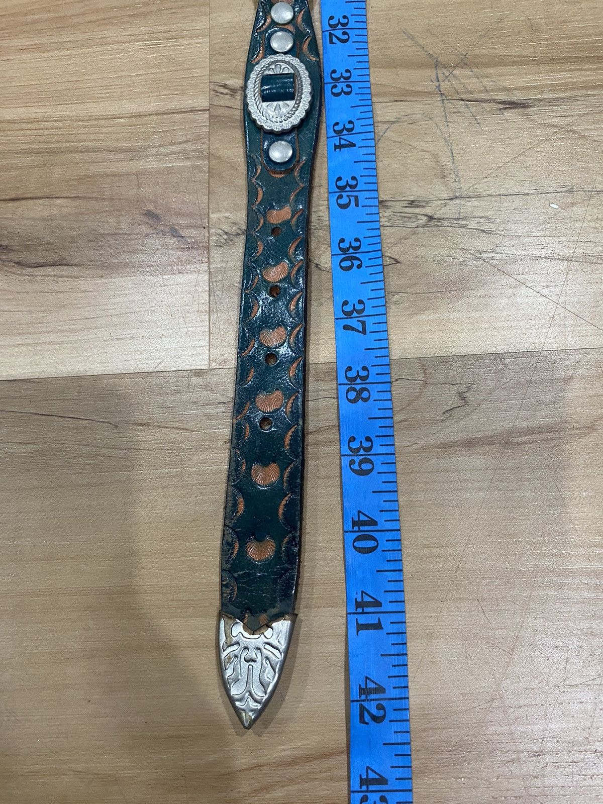 Cowboy Equipment × Genuine Leather × Vintage Vintage green Guinean leather western concho belt Size ONE SIZE - 5 Thumbnail