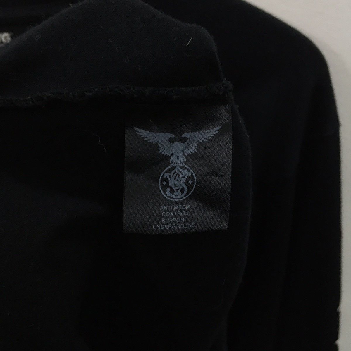 Japanese Brand Rare NEIGHBORHOOD SVG ARCHIVES Savage 69 Long Sleeve Tshirt Size US M / EU 48-50 / 2 - 4 Thumbnail