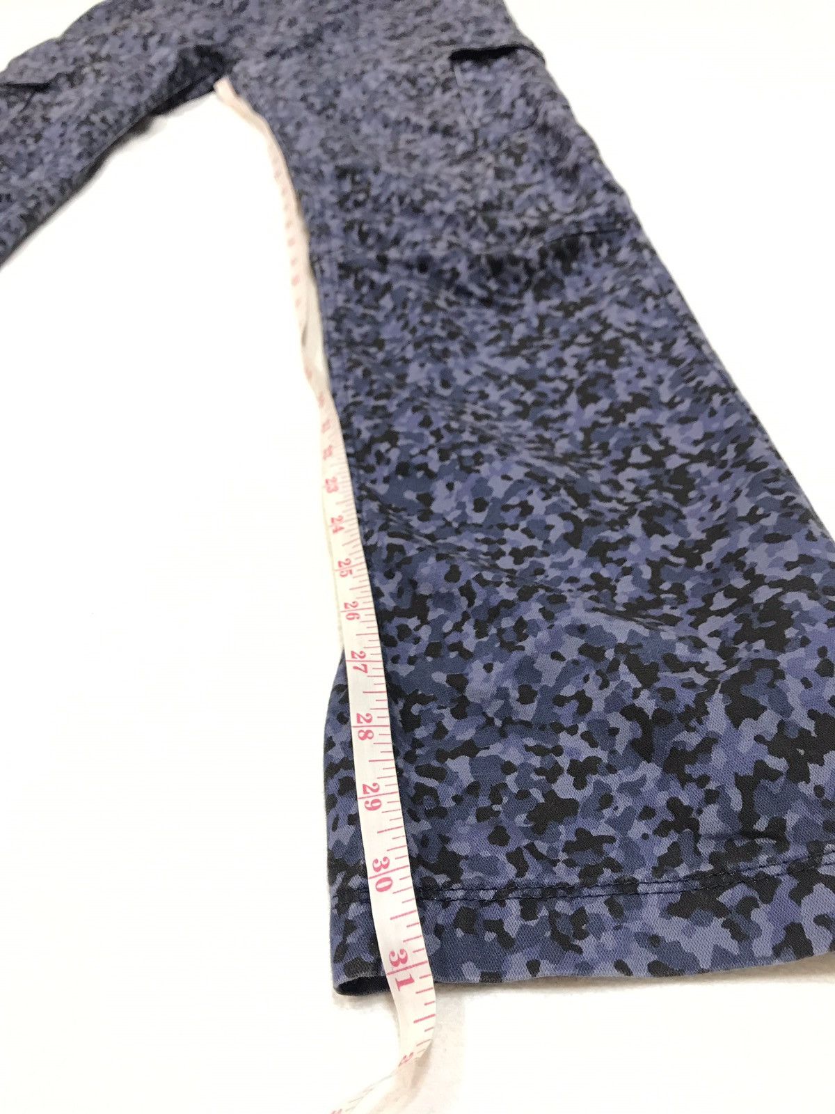 Timberland × Vintage TIMBERLAND BLUE CAMO CAMOURFLAGE CARGO PANTS Size US 31 - 9 Thumbnail