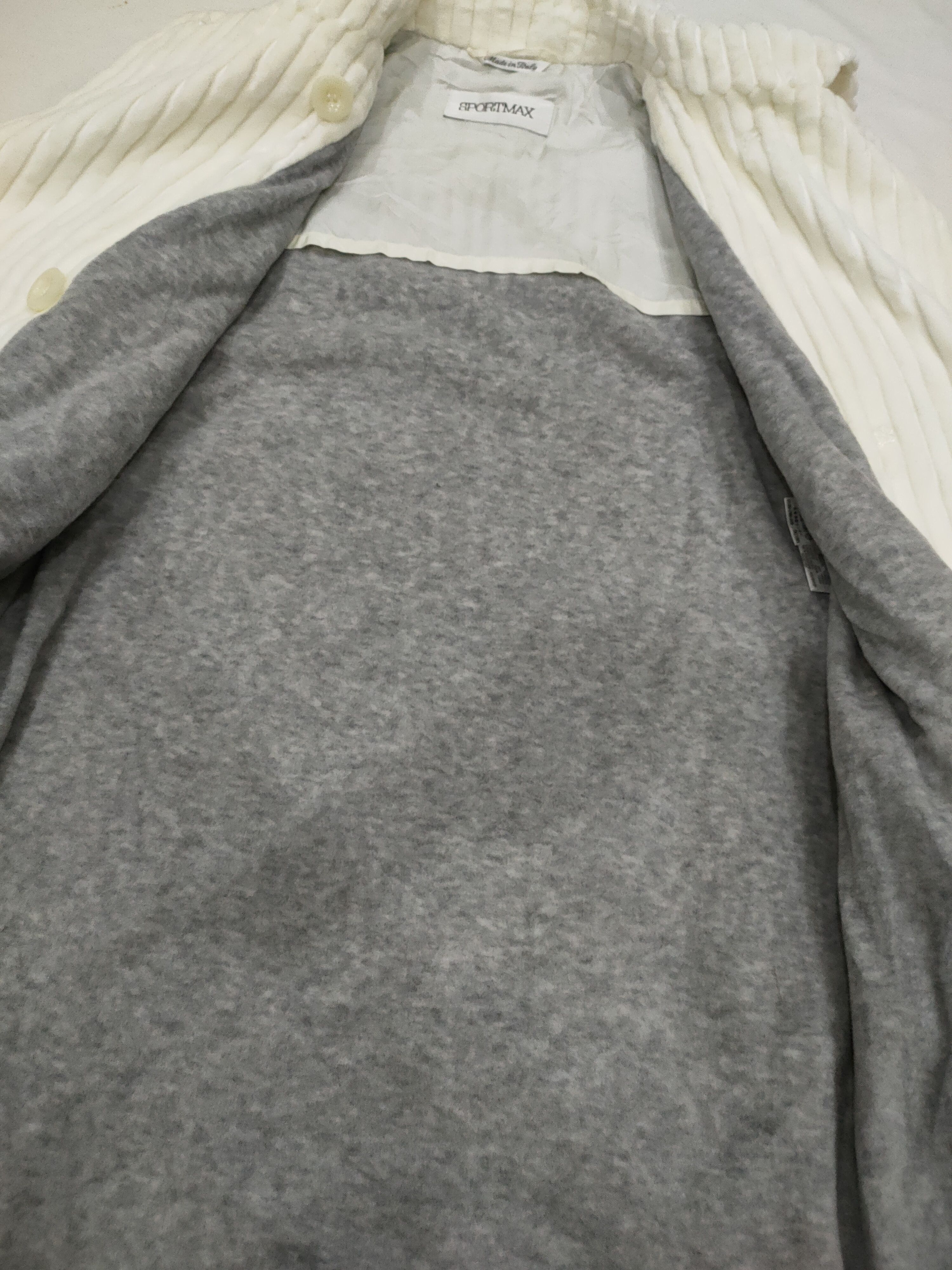 Max Mara DOUBLE BREASTED SPORTMAX FLUFFY WHITE COAT Size US S / EU 44-46 / 1 - 5 Thumbnail