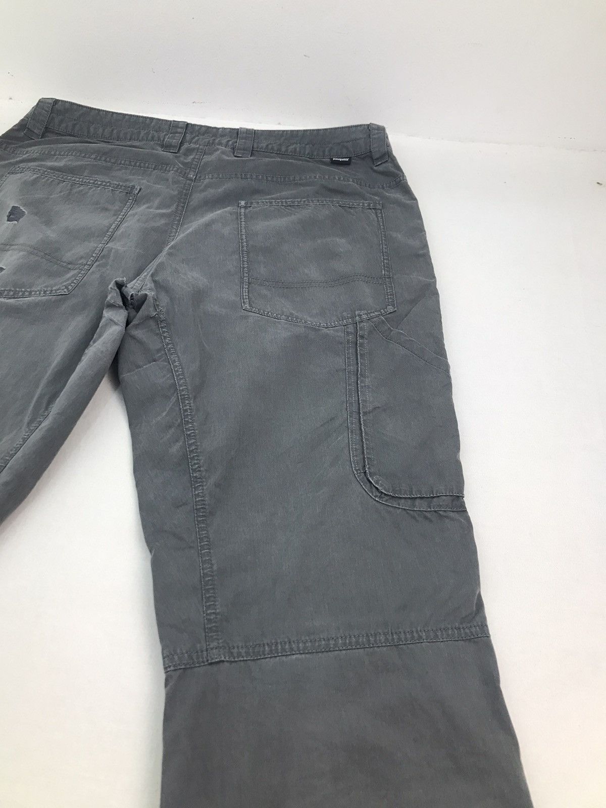 Patagonia Patagonia ripped carpenter outdoor hiking Size US 35 - 16 Thumbnail