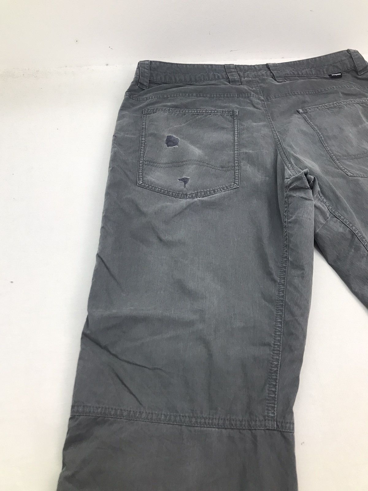 Patagonia Patagonia ripped carpenter outdoor hiking Size US 35 - 18 Thumbnail