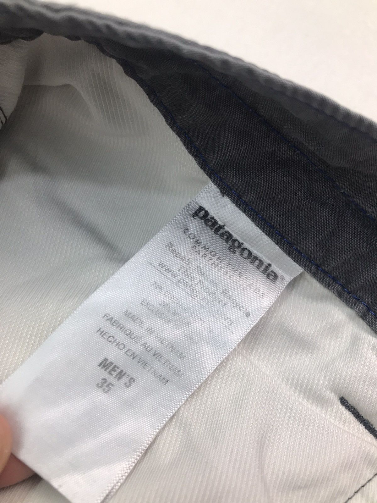 Patagonia Patagonia ripped carpenter outdoor hiking Size US 35 - 12 Thumbnail