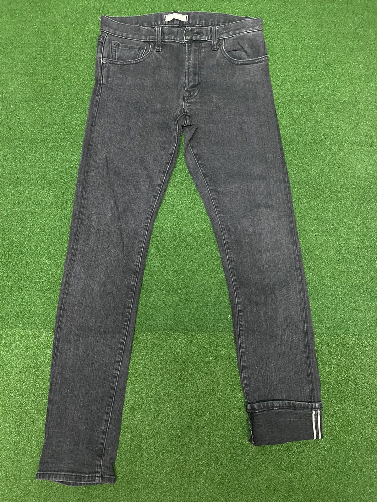 Japanese Brand UNIQLO SELVAGE DENIM SIZE 28 Size US 28 / EU 44 - 1 Thumbnail