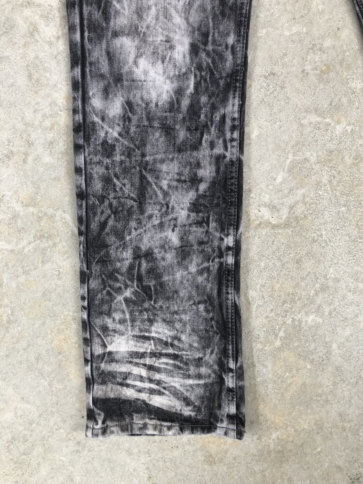 Who Decides War Japanese Monarchy Punk Style Distressed Jeans Acid Wash Size US 34 / EU 50 - 6 Thumbnail