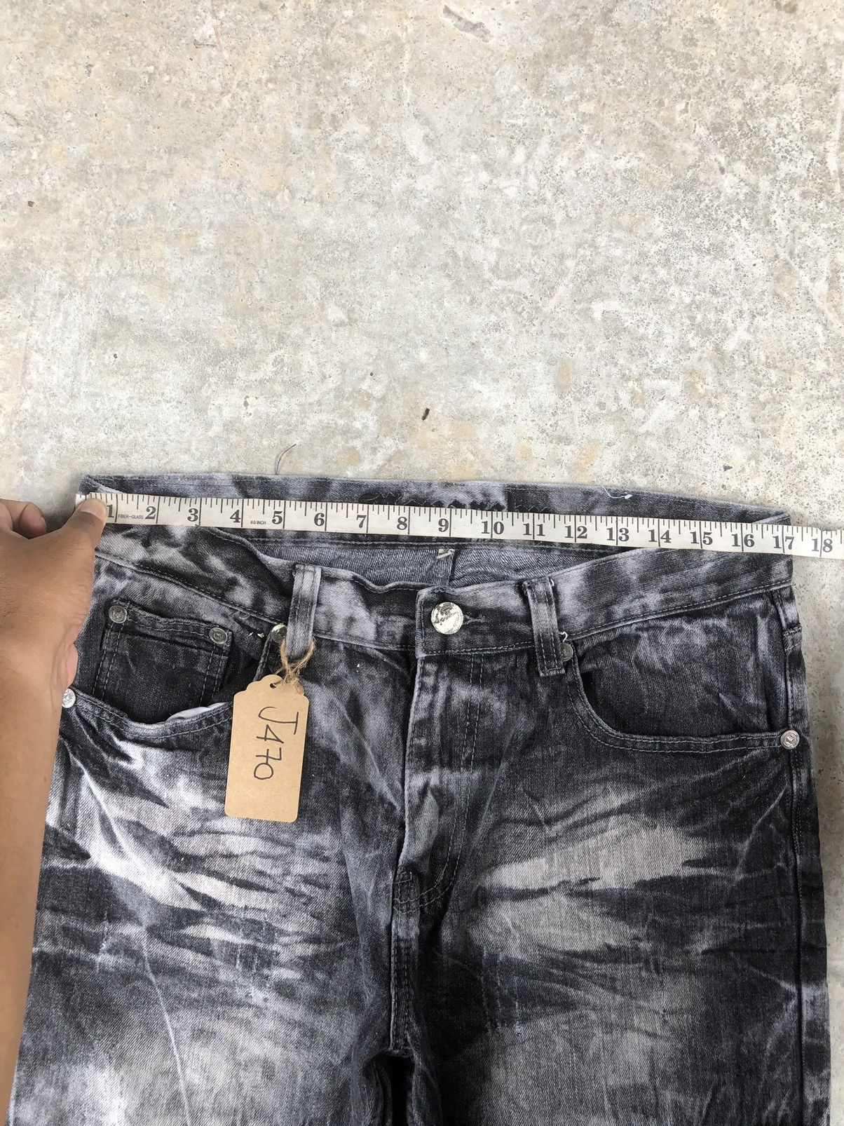 Who Decides War Japanese Monarchy Punk Style Distressed Jeans Acid Wash Size US 34 / EU 50 - 16 Thumbnail