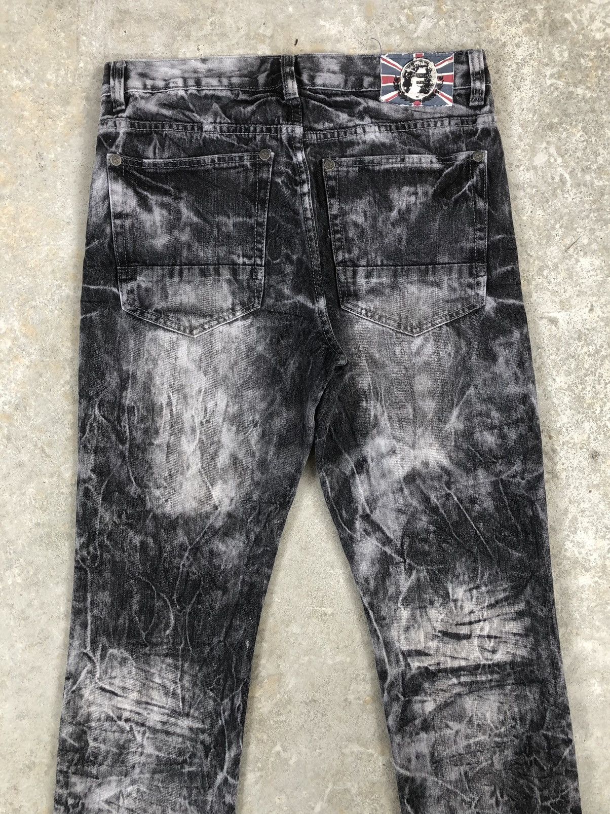 Who Decides War Japanese Monarchy Punk Style Distressed Jeans Acid Wash Size US 34 / EU 50 - 8 Thumbnail