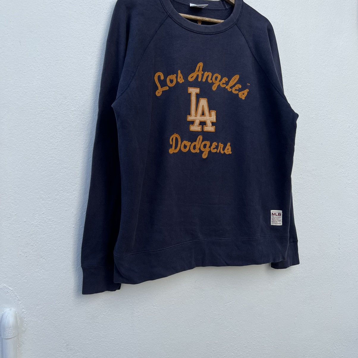 Japanese Brand VINTAGE MLB LOS ANGELES LA DODGERS BIG LOGO SWEATSHIRT Size US M / EU 48-50 / 2 - 4 Thumbnail