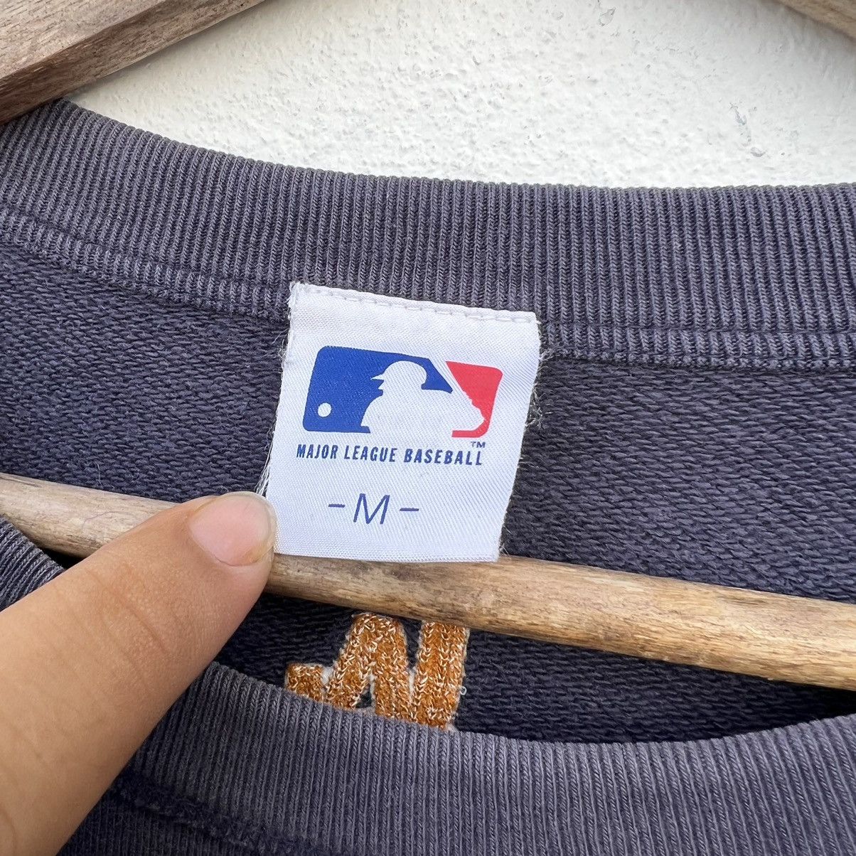 Japanese Brand VINTAGE MLB LOS ANGELES LA DODGERS BIG LOGO SWEATSHIRT Size US M / EU 48-50 / 2 - 11 Thumbnail