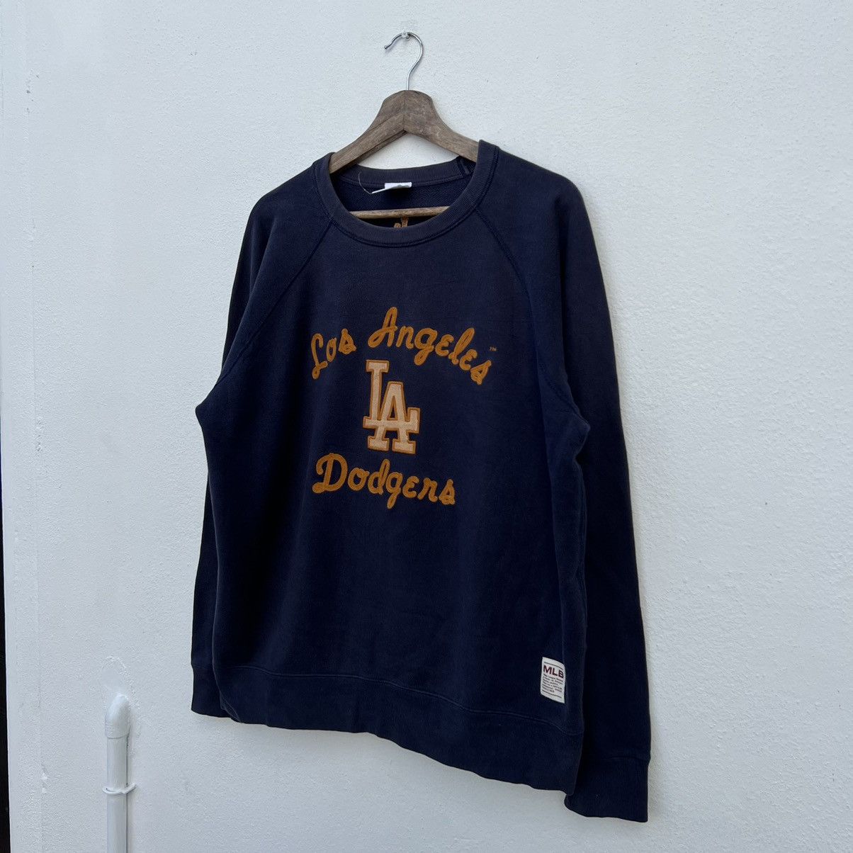 Japanese Brand VINTAGE MLB LOS ANGELES LA DODGERS BIG LOGO SWEATSHIRT Size US M / EU 48-50 / 2 - 2 Thumbnail