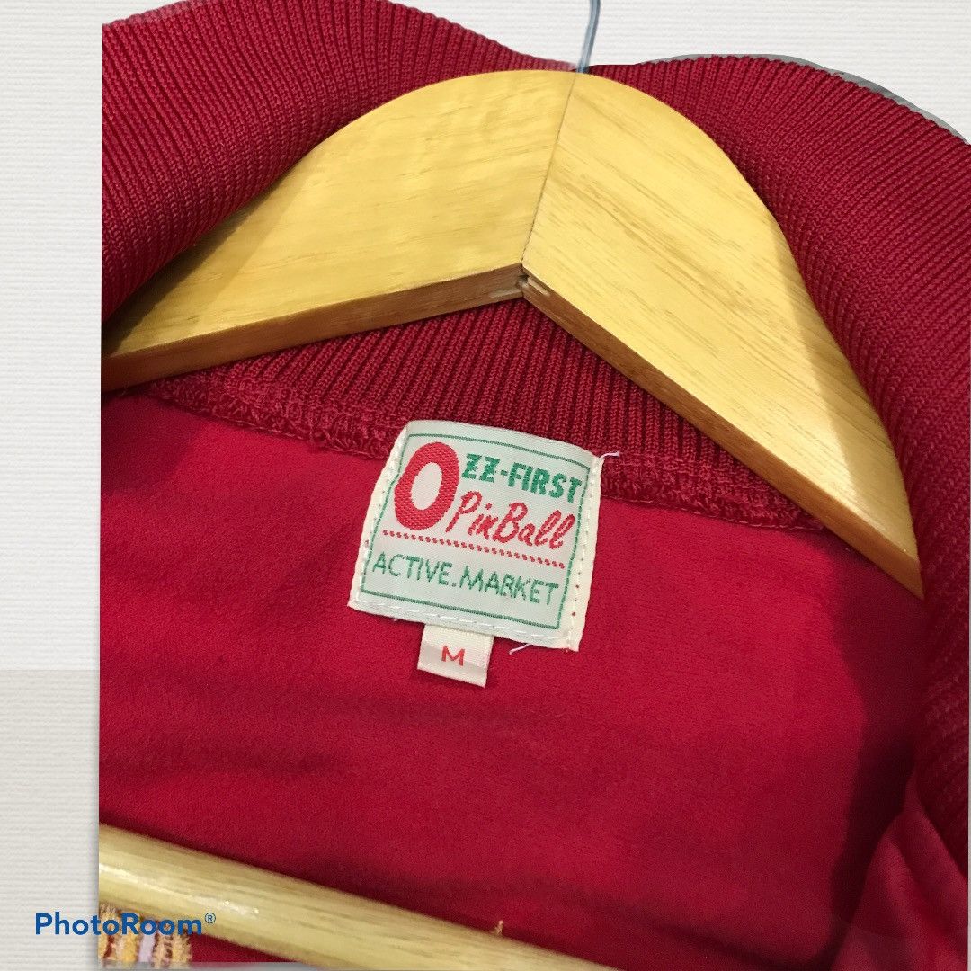 Designer Tracktop Rare Design Size US M / EU 48-50 / 2 - 5 Thumbnail