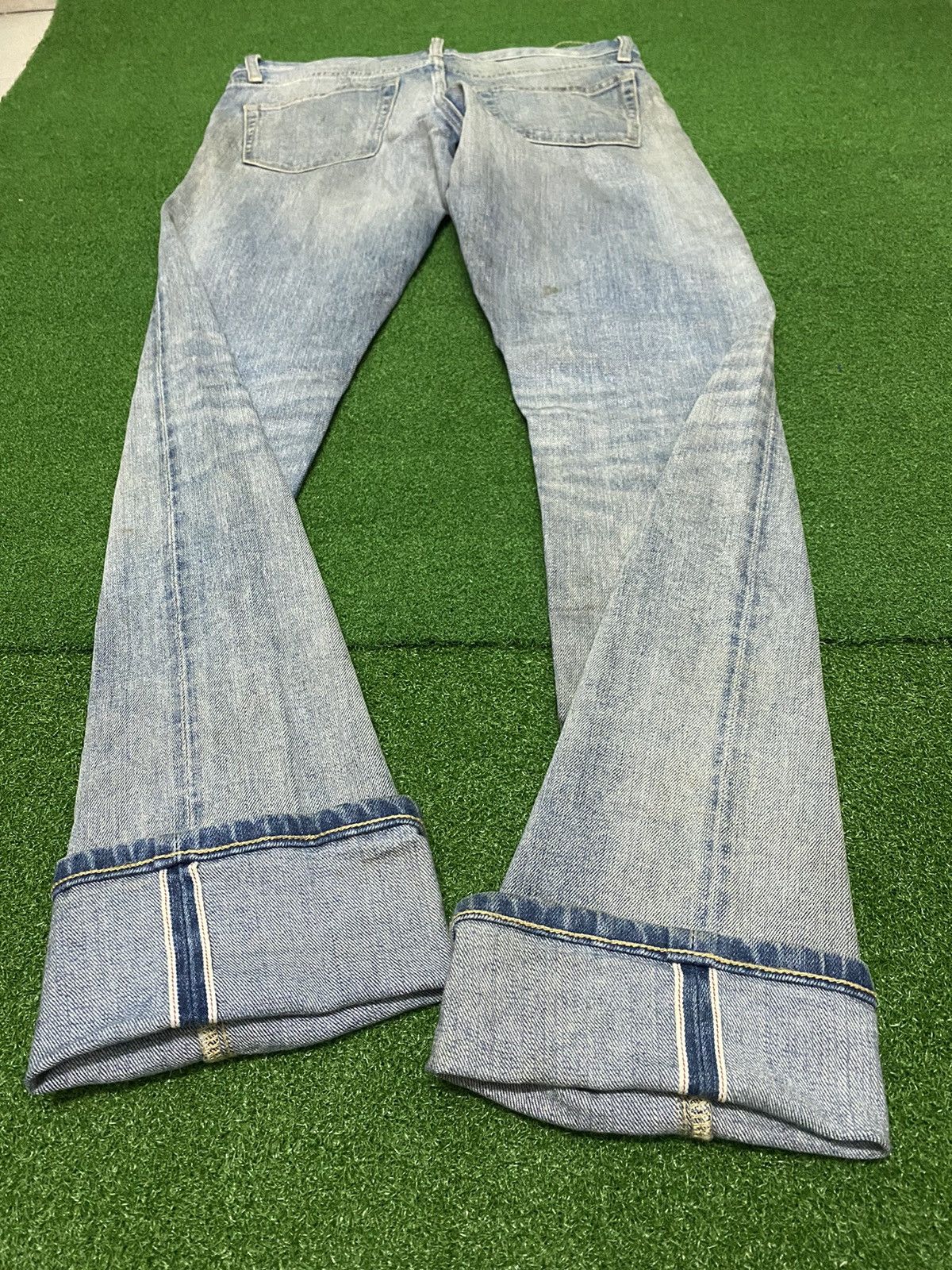 Japanese Brand DISTRESSED UNIQLO SELVAGE DENIM SIZE 30 Size US 30 / EU 46 - 14 Thumbnail