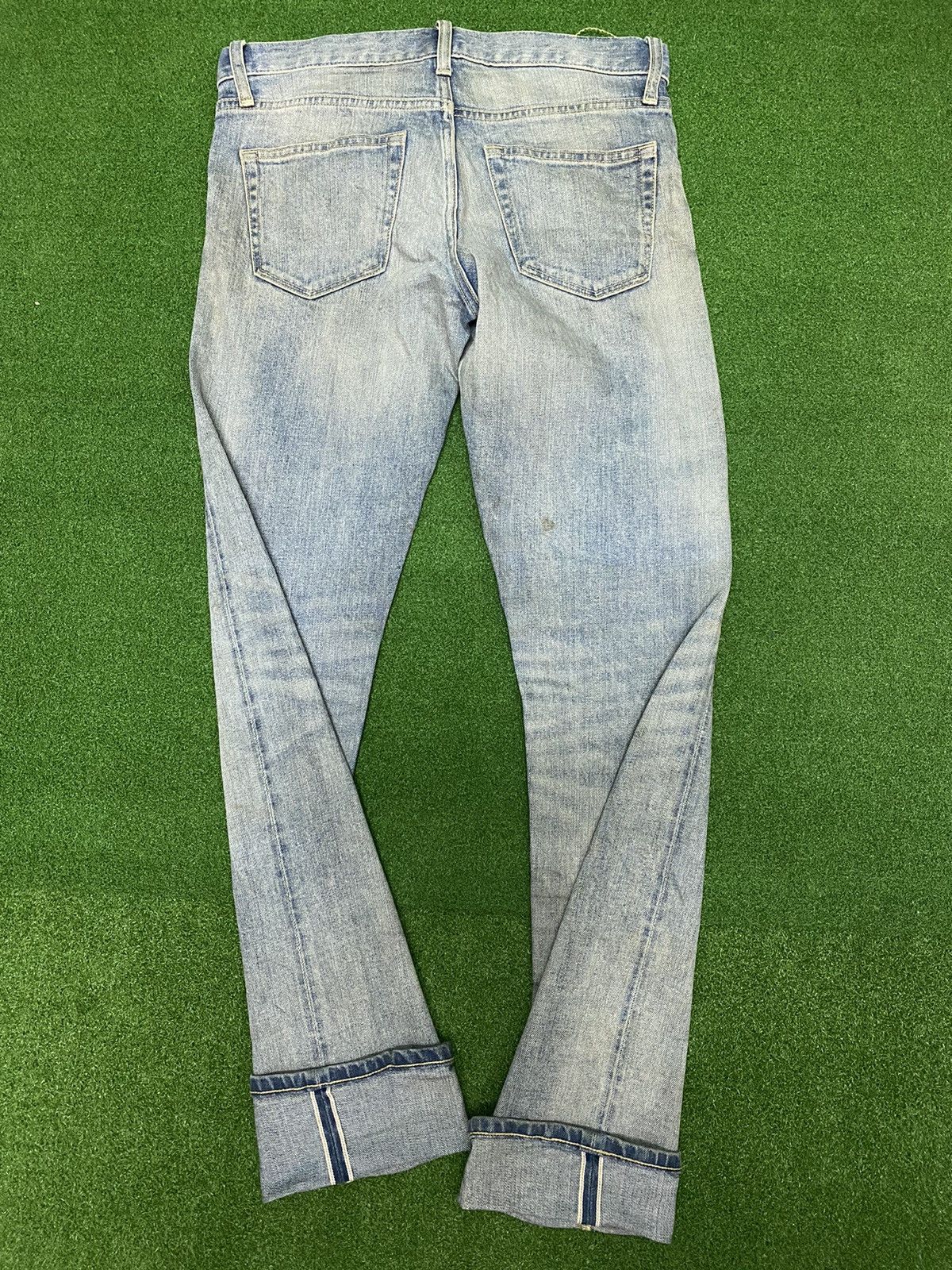 Japanese Brand DISTRESSED UNIQLO SELVAGE DENIM SIZE 30 Size US 30 / EU 46 - 11 Thumbnail