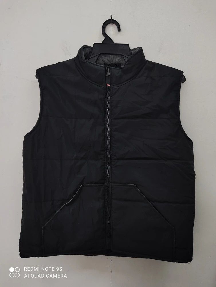 A.P.C. Vintage A.P.C HIVER 1998 Made In France Black Vest Size US S / EU 44-46 / 1 - 1 Thumbnail