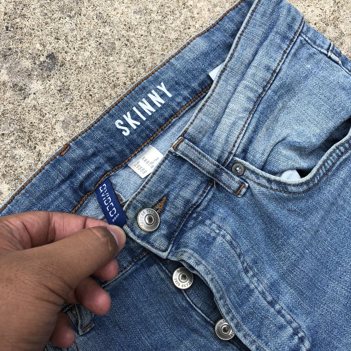 H&M × Japanese Brand 🔥Thrash🔥H&M Stone Was Rips Skinny Denim Jeans Size US 30 / EU 46 - 9 Thumbnail