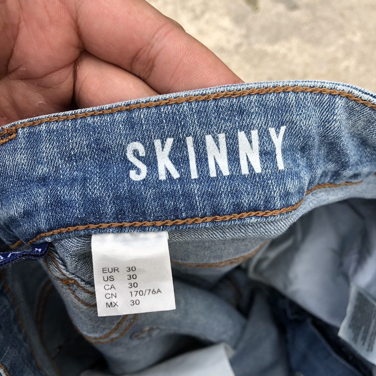 H&M × Japanese Brand 🔥Thrash🔥H&M Stone Was Rips Skinny Denim Jeans Size US 30 / EU 46 - 10 Thumbnail