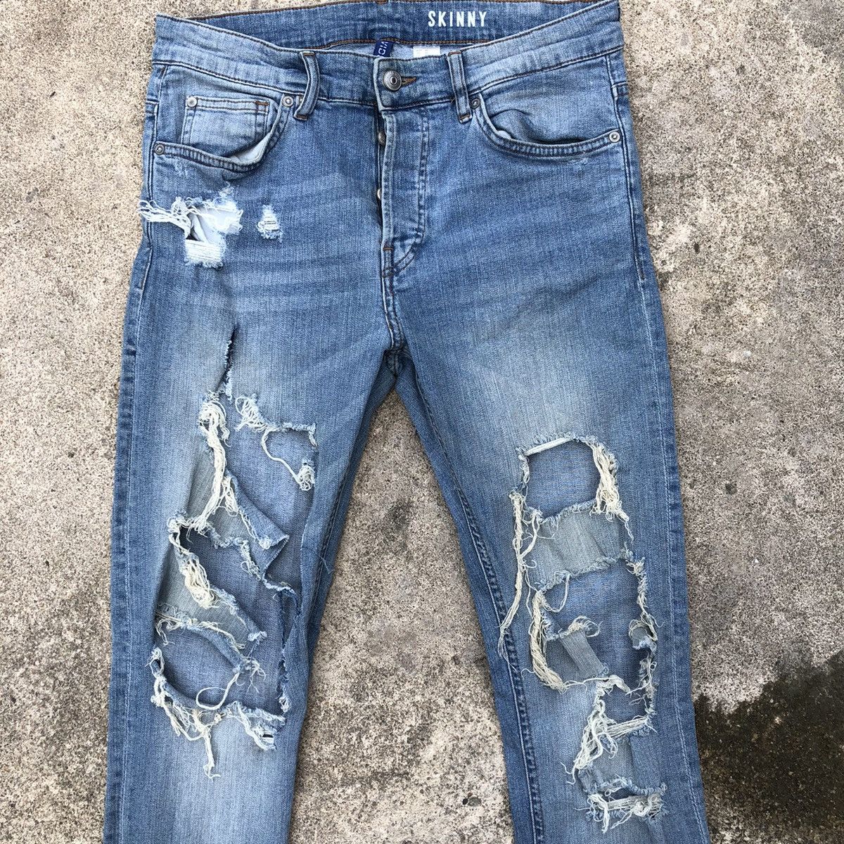 H&M × Japanese Brand 🔥Thrash🔥H&M Stone Was Rips Skinny Denim Jeans Size US 30 / EU 46 - 2 Thumbnail