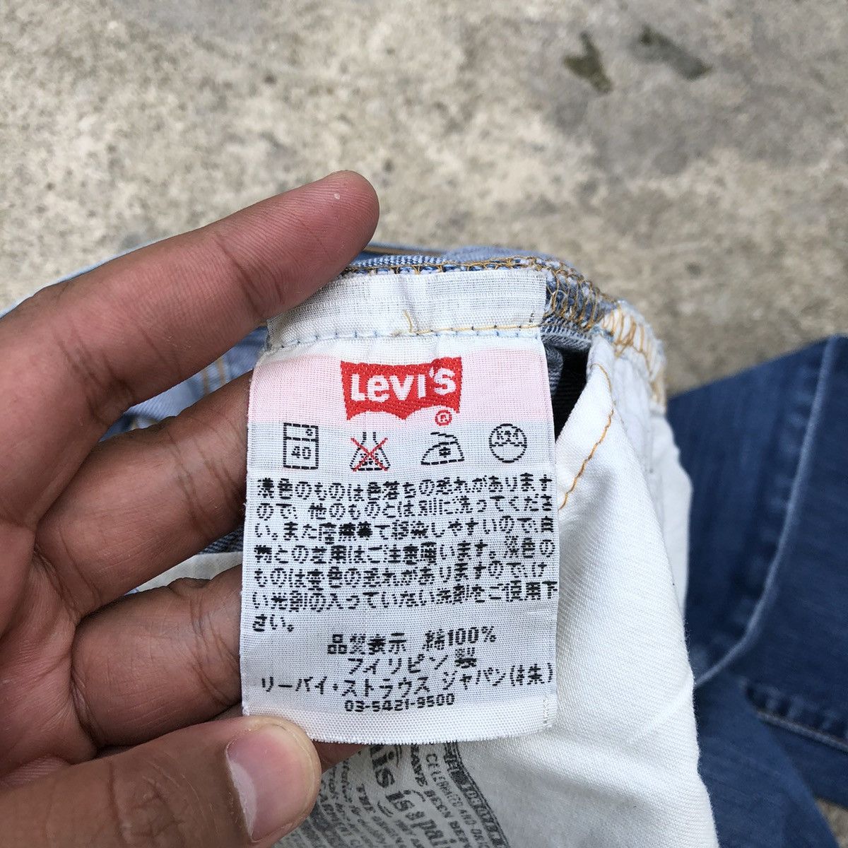 Levi's × Levi's Vintage Clothing 🔥Rare🔥🇯🇵Vintage Levis 501 Stone Wash Rips Distress Denim Jean Size US 30 / EU 46 - 13 Thumbnail