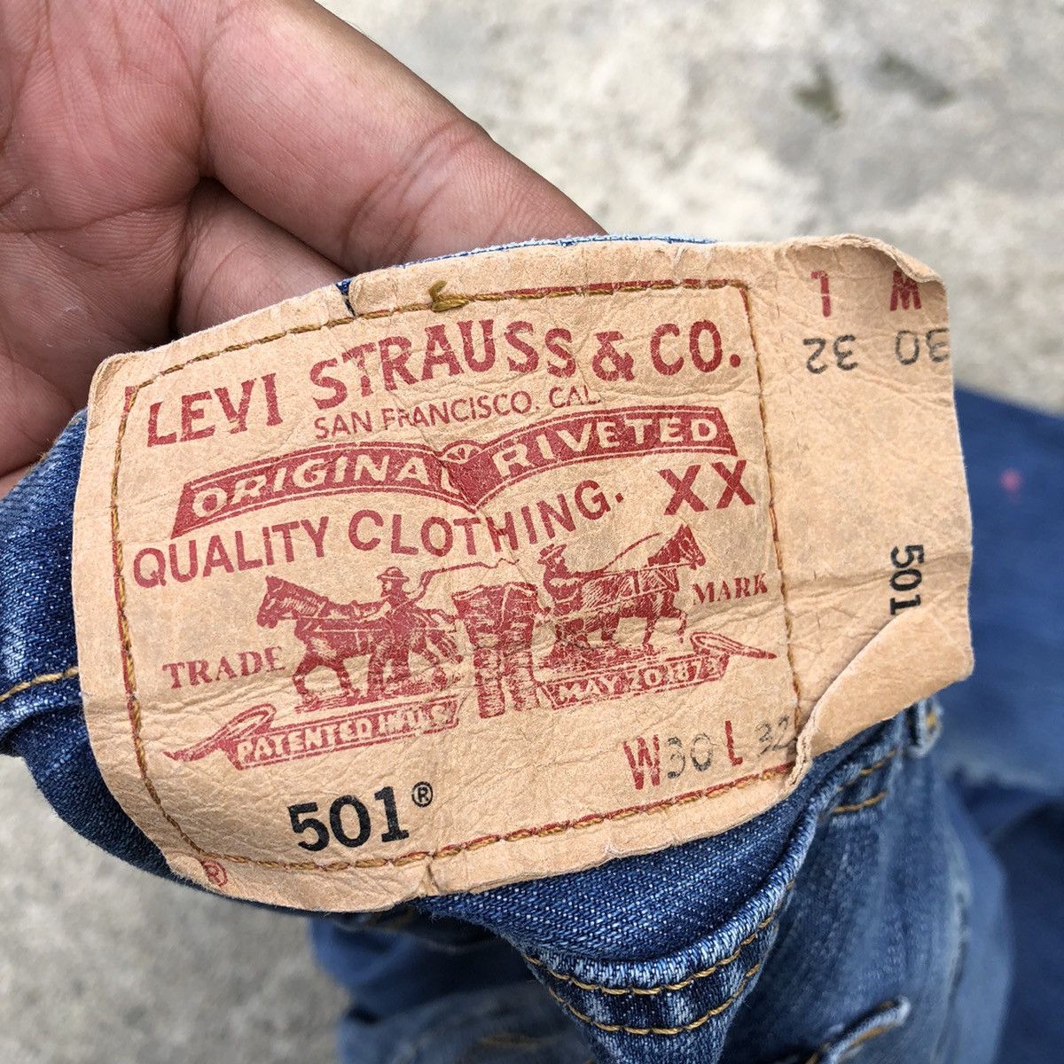 Levi's × Levi's Vintage Clothing 🔥Rare🔥🇯🇵Vintage Levis 501 Stone Wash Rips Distress Denim Jean Size US 30 / EU 46 - 11 Thumbnail