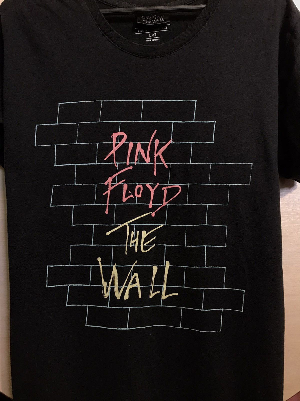 Band Tees Vintage Pink Floyd band rock tee Size US M / EU 48-50 / 2 - 3 Thumbnail