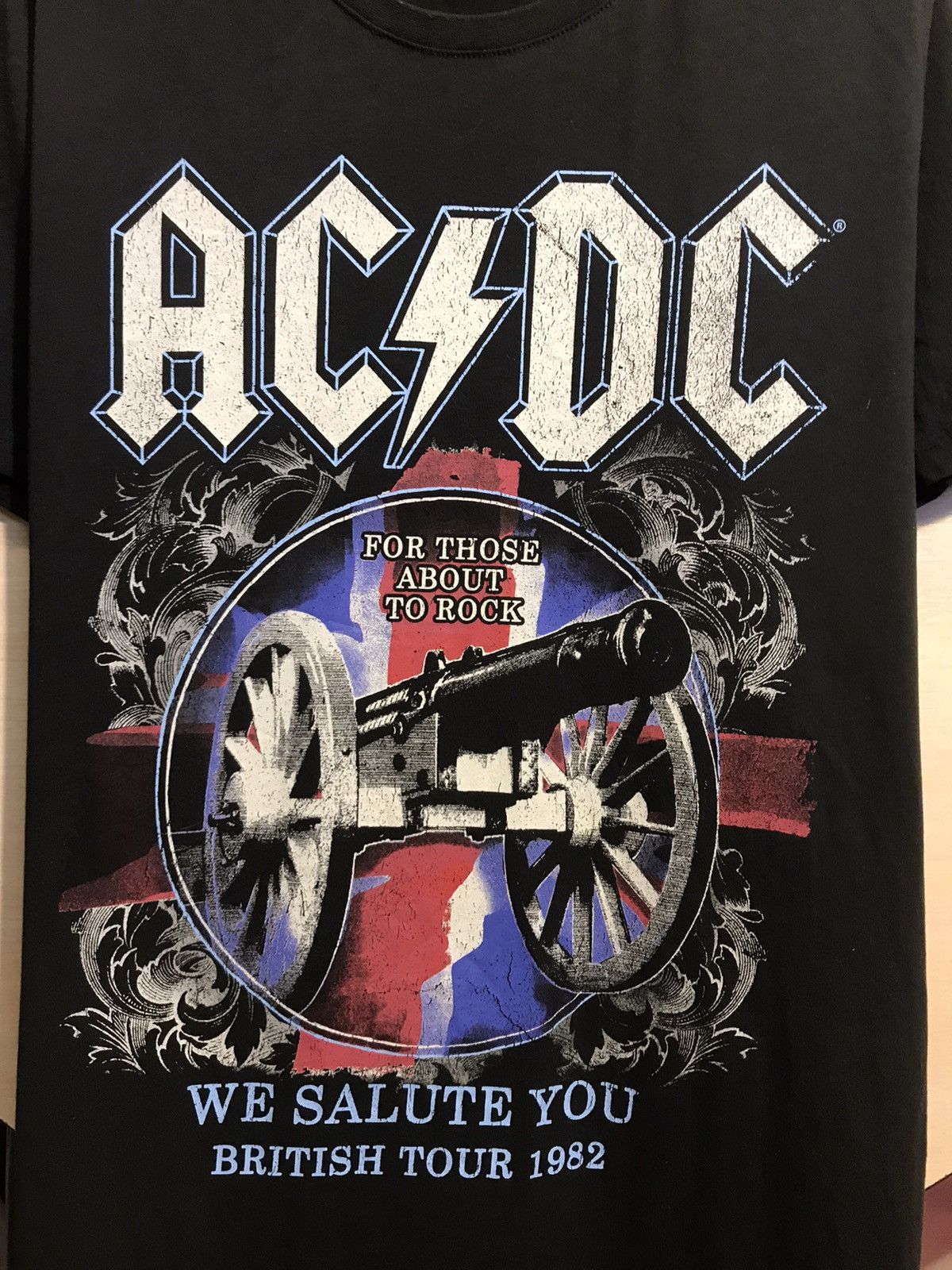 AC/DC Vintage Ac Dc band rock tee Size US L / EU 52-54 / 3 - 3 Thumbnail