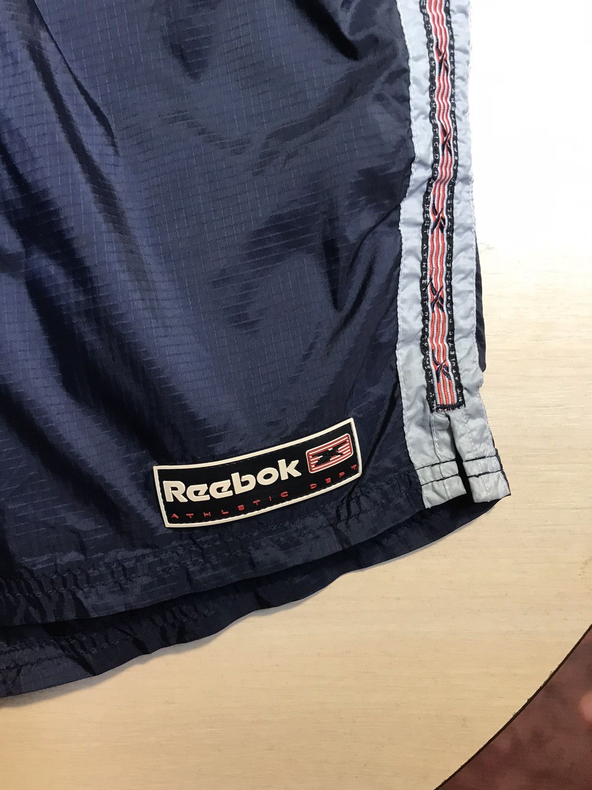 Reebok Vintage Reebok Streetwear shorts Size US 36 / EU 52 - 3 Thumbnail