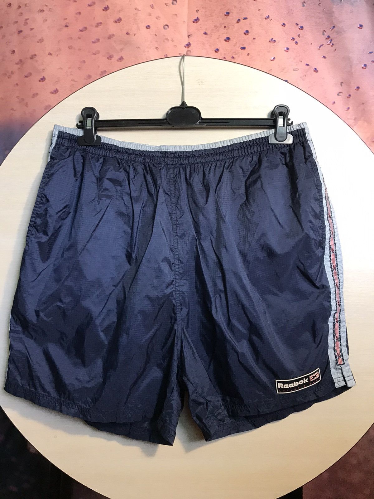 Reebok Vintage Reebok Streetwear shorts Size US 36 / EU 52 - 2 Thumbnail
