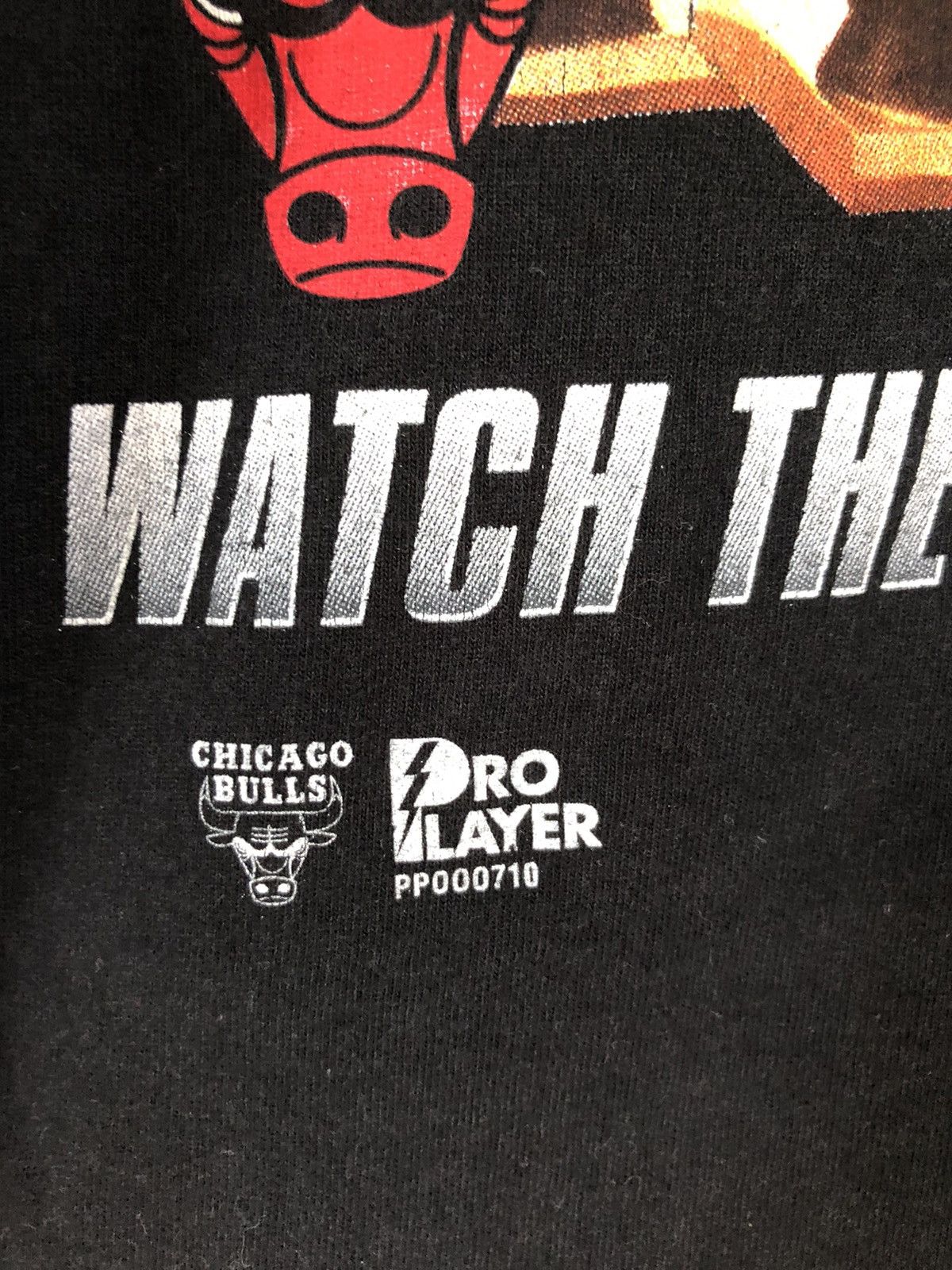 NBA SINGLE STITCH Chicago bull watch the bulls drive for five! Size US M / EU 48-50 / 2 - 6 Thumbnail