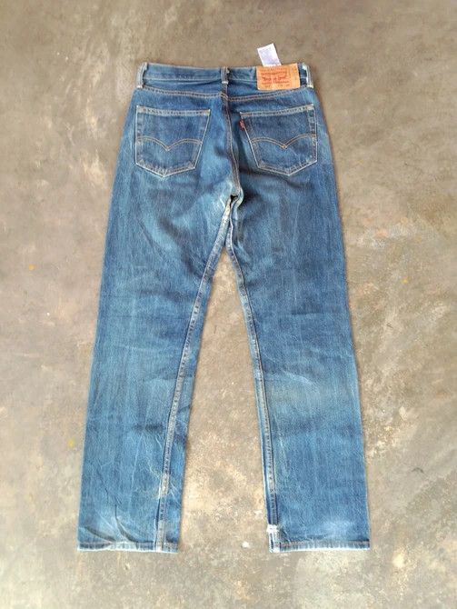 Levi's Vintage Levi's 501 Straight Leg Faded Distressed Jeans 32x31 Size US 32 / EU 48 - 2 Thumbnail
