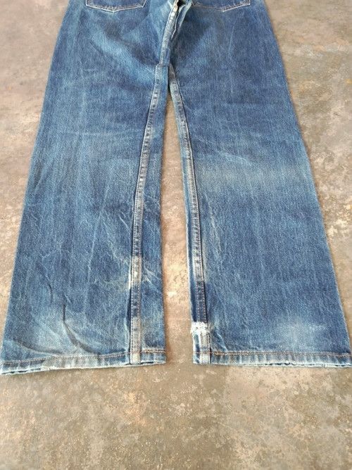 Levi's Vintage Levi's 501 Straight Leg Faded Distressed Jeans 32x31 Size US 32 / EU 48 - 3 Thumbnail