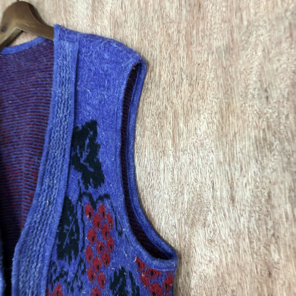 Japanese Brand Japan Purple Knitwear cardigan art Vest #H410 Size US M / EU 48-50 / 2 - 4 Thumbnail
