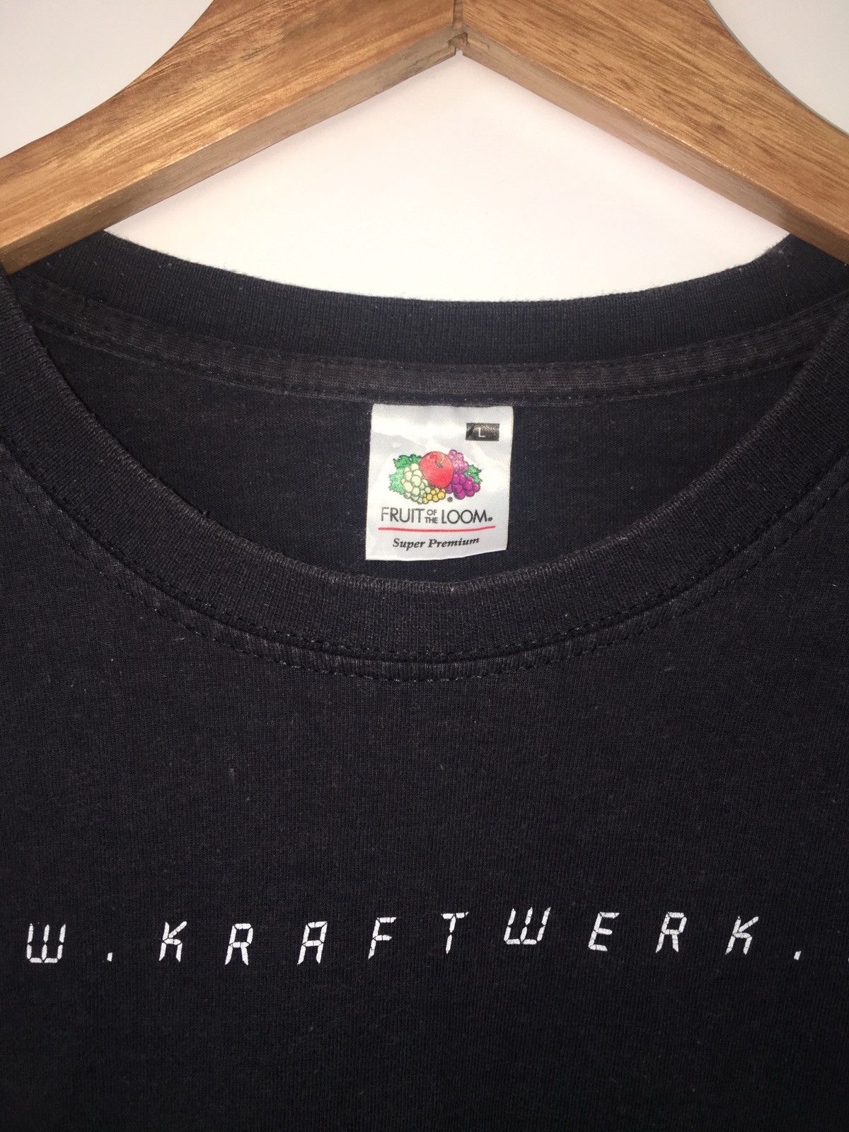 Band Tees × Fruit Of The Loom × Vintage Vintage Kraftwerk electronic music Band sun faded t shirt Size US L / EU 52-54 / 3 - 4 Thumbnail