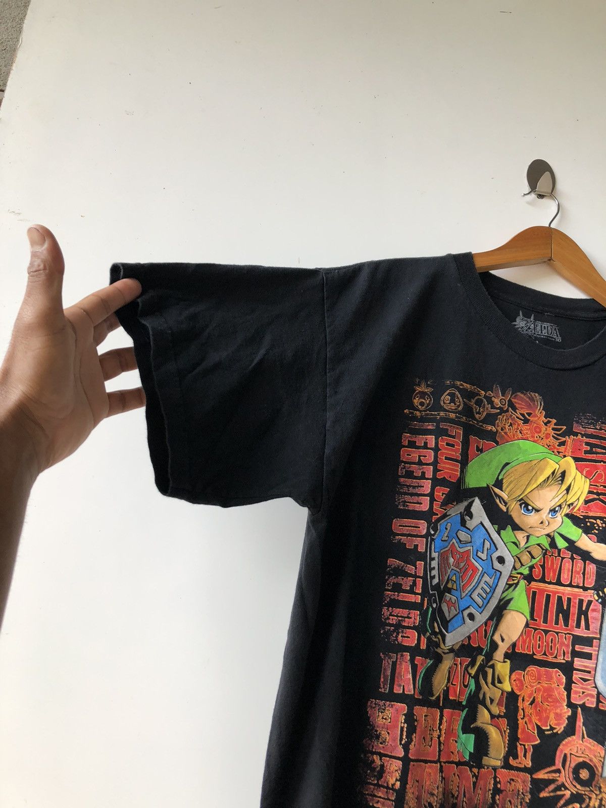 Anime Anime the legend of Zelda Majorca’s Mask 3D sun faded tshirt Size US L / EU 52-54 / 3 - 3 Thumbnail