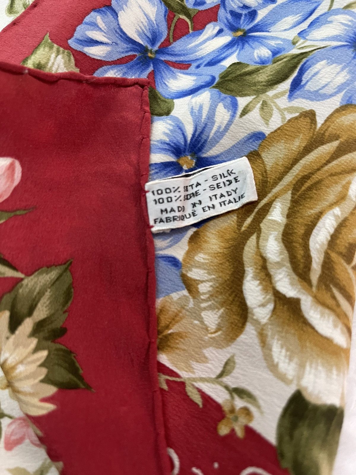 Nina Ricci Vintage Luxury Nina Ricci Silk Scarves Italy Size ONE SIZE - 6 Thumbnail
