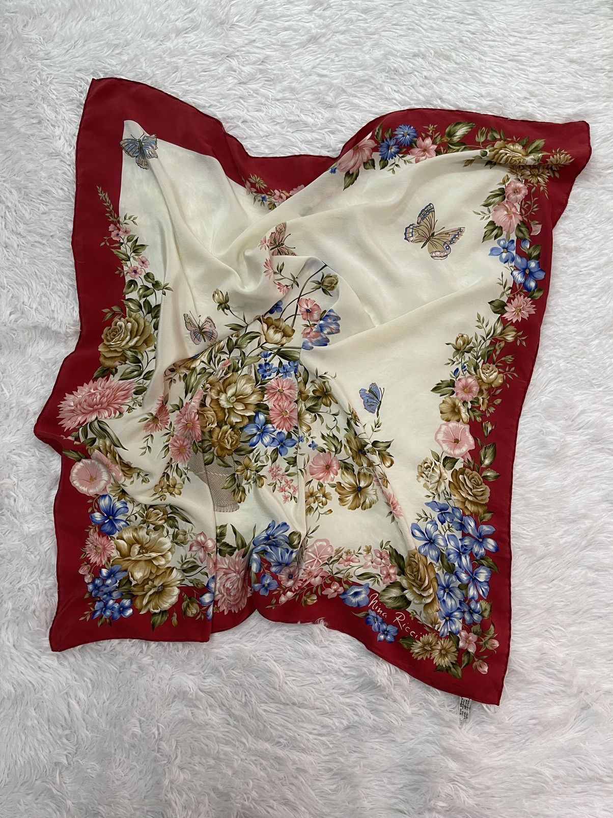 Nina Ricci Vintage Luxury Nina Ricci Silk Scarves Italy Size ONE SIZE - 2 Thumbnail