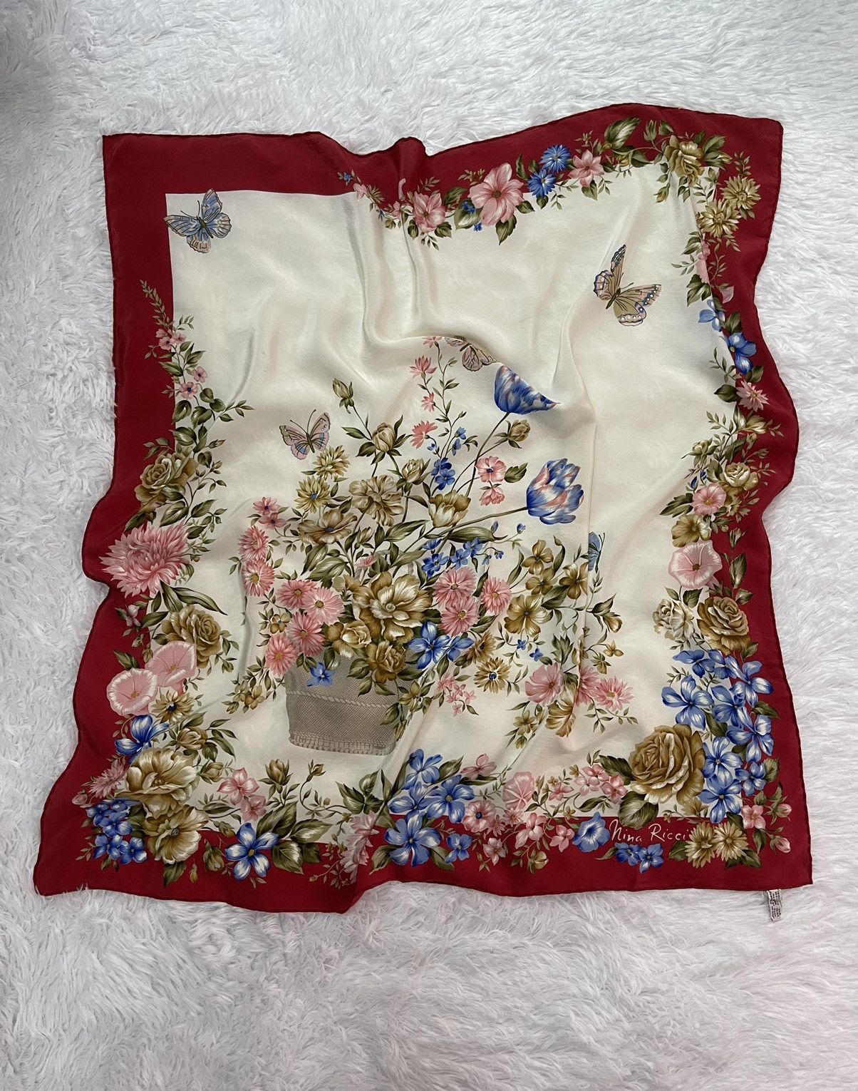 Nina Ricci Vintage Luxury Nina Ricci Silk Scarves Italy Size ONE SIZE - 3 Thumbnail