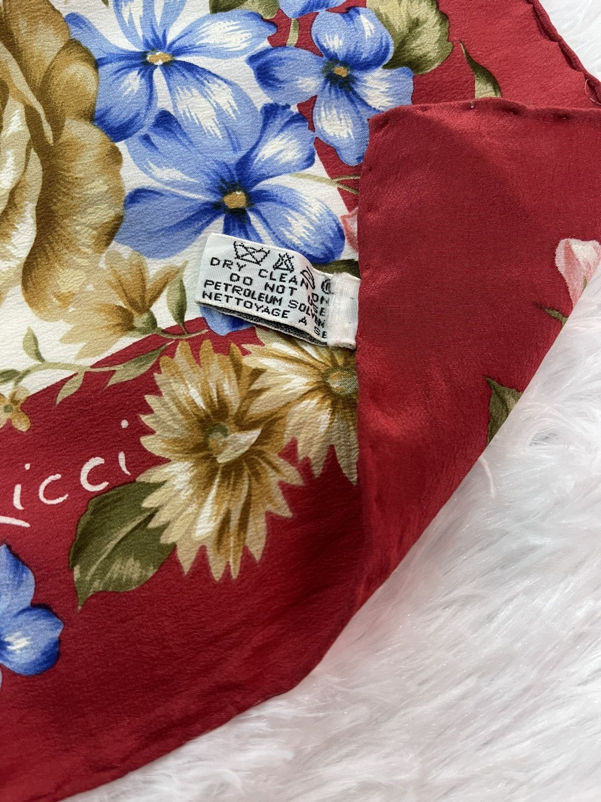 Nina Ricci Vintage Luxury Nina Ricci Silk Scarves Italy Size ONE SIZE - 10 Thumbnail