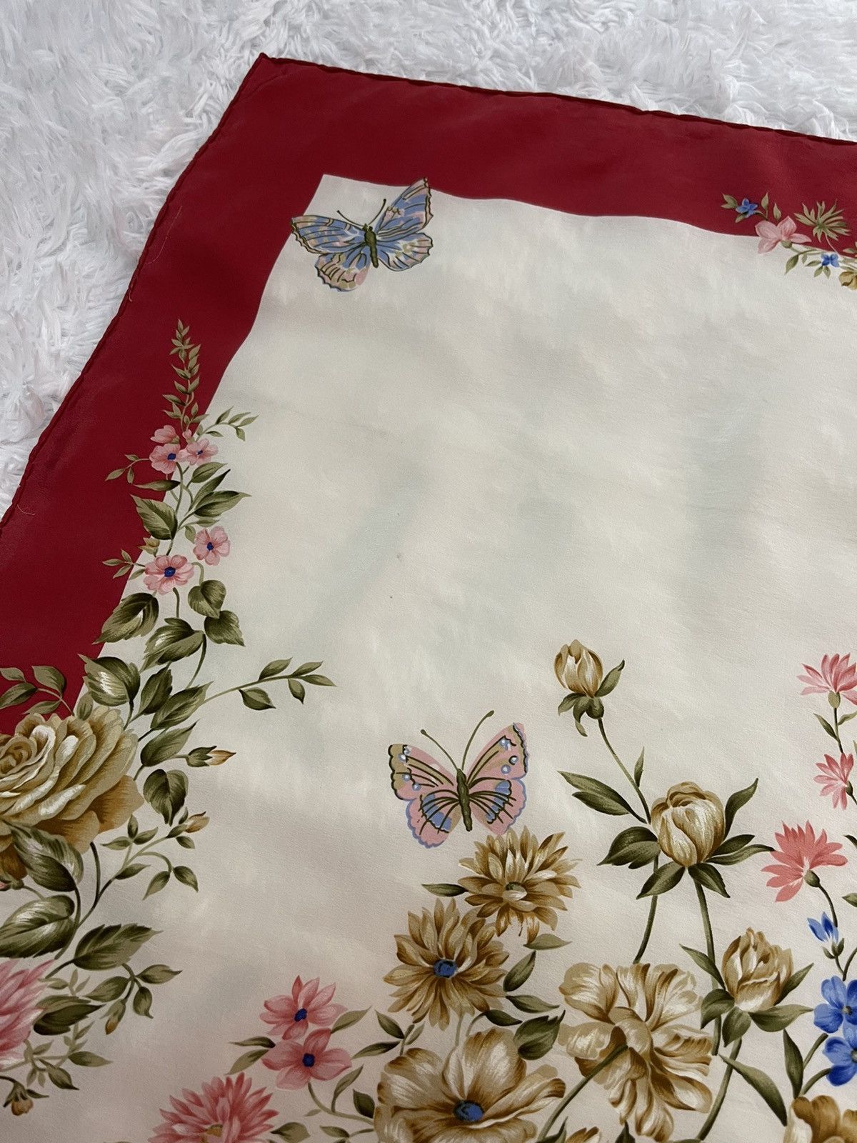 Nina Ricci Vintage Luxury Nina Ricci Silk Scarves Italy Size ONE SIZE - 12 Thumbnail