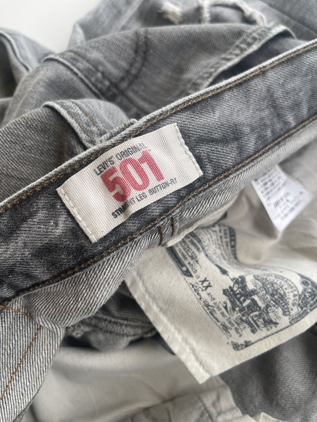 Vintage Vintage Levis Distressed Washed Denim Size US 31 - 20 Thumbnail
