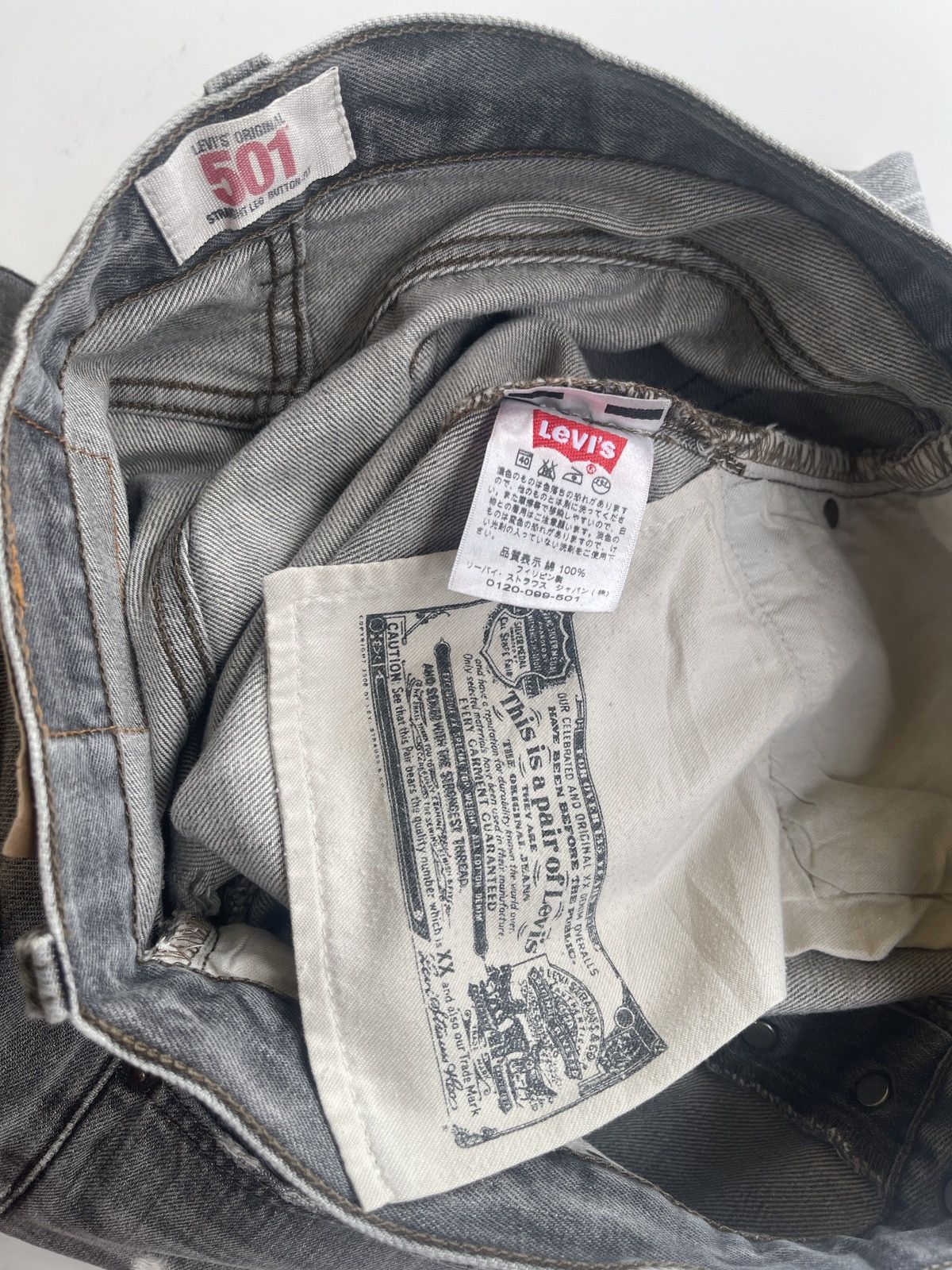 Vintage Vintage Levis Distressed Washed Denim Size US 31 - 19 Thumbnail
