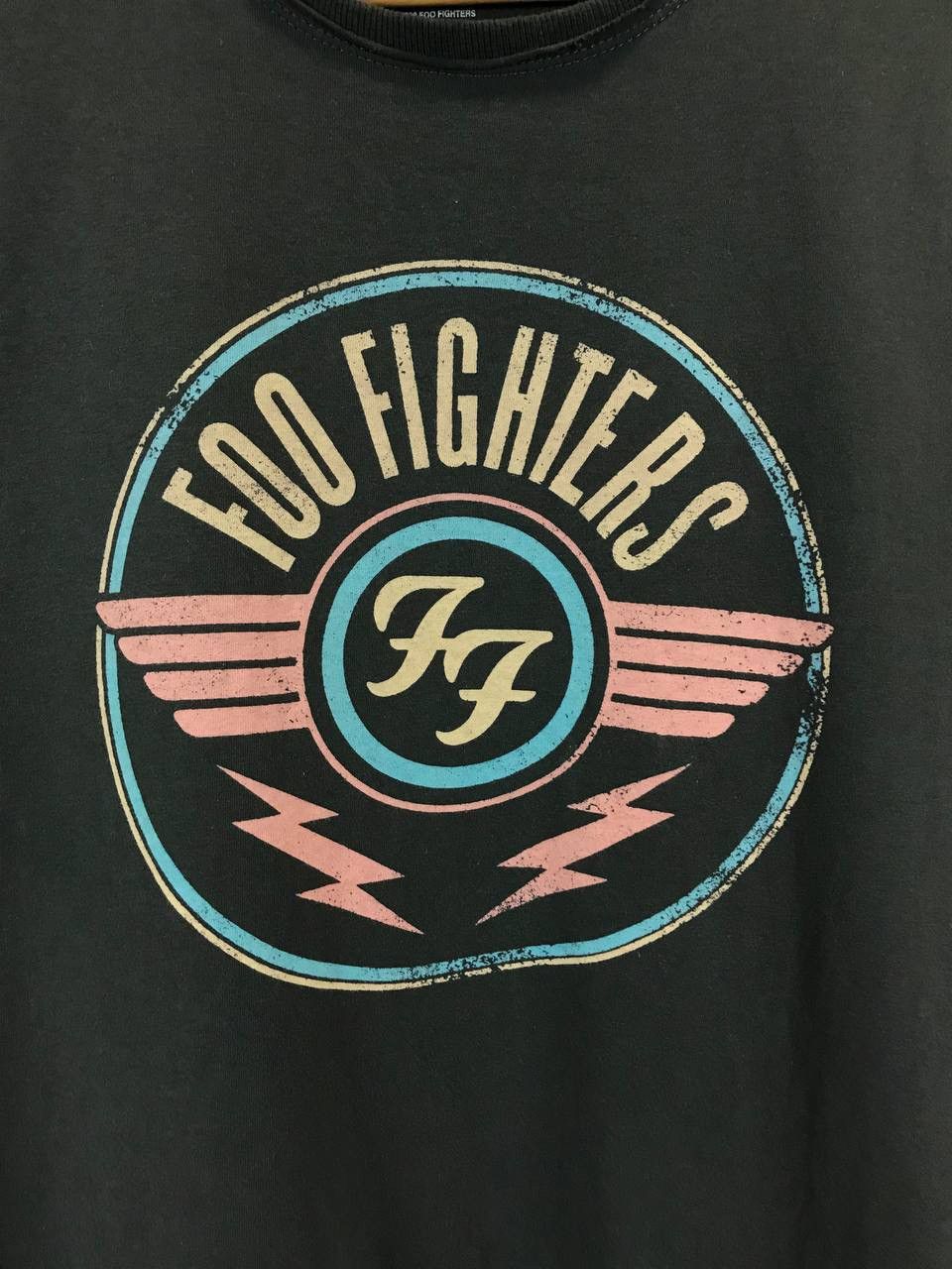 Band Tees Foo Fighters rock band tee Size US L / EU 52-54 / 3 - 3 Thumbnail